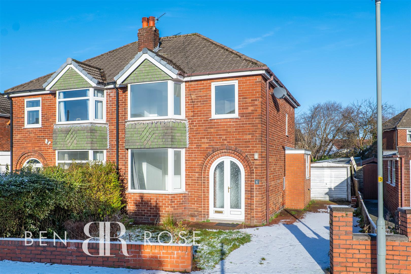 3 bed property in Thorngate Close, Preston